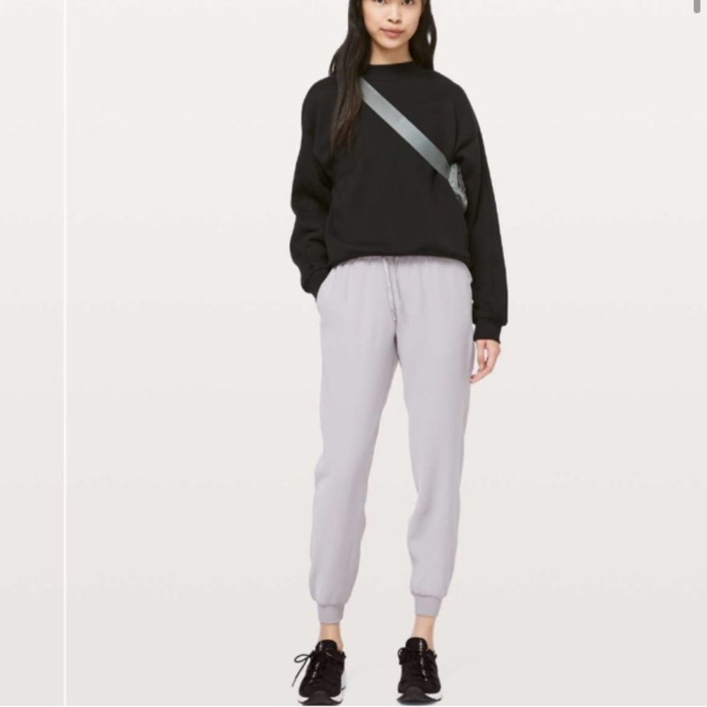 rare Lululemon On the fly jogger woven silver screen 4